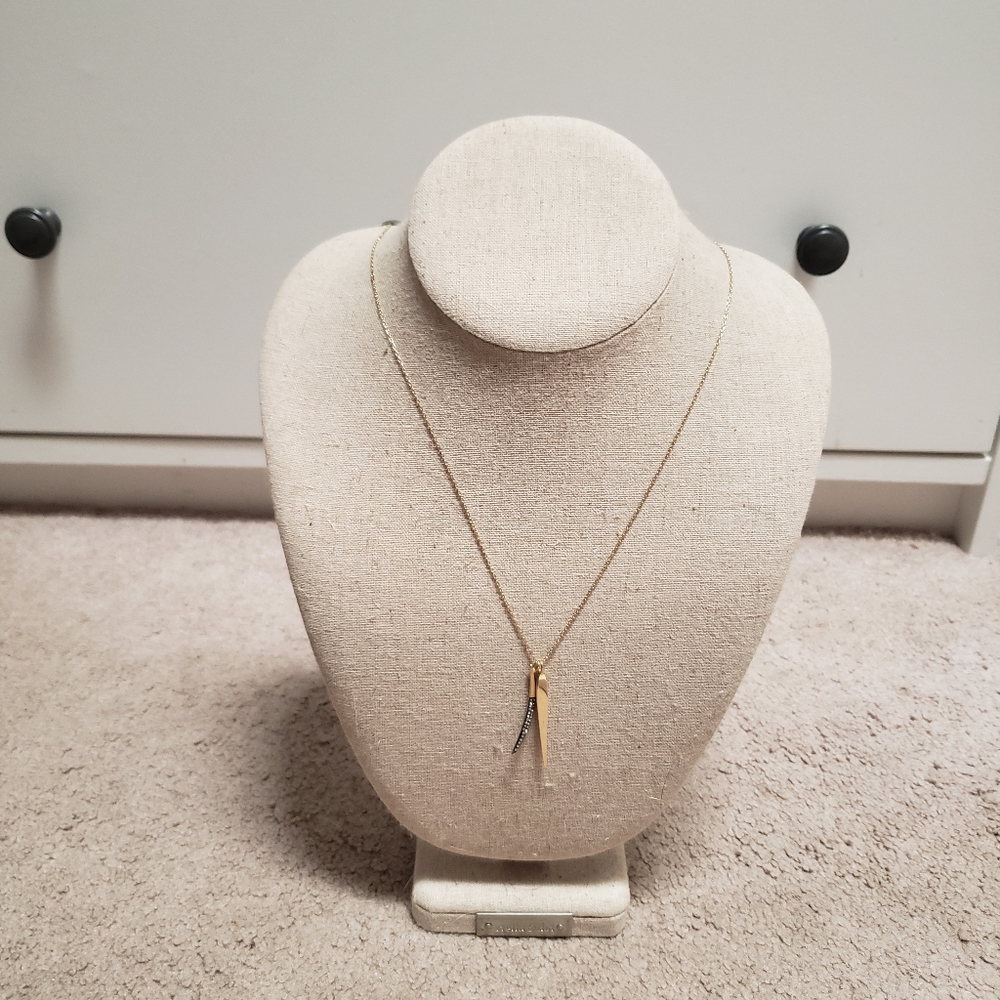 Stella and Dot Delicate Gold Necklace